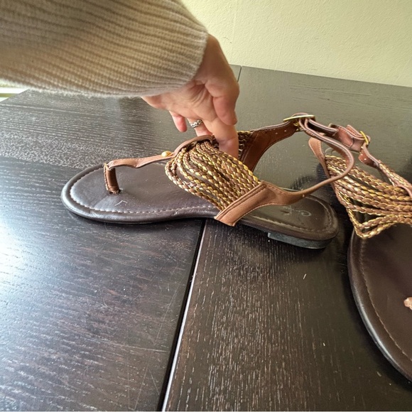 Curfew women’s 10 Roman brow leather strappy sandal thong - Picture 3 of 9